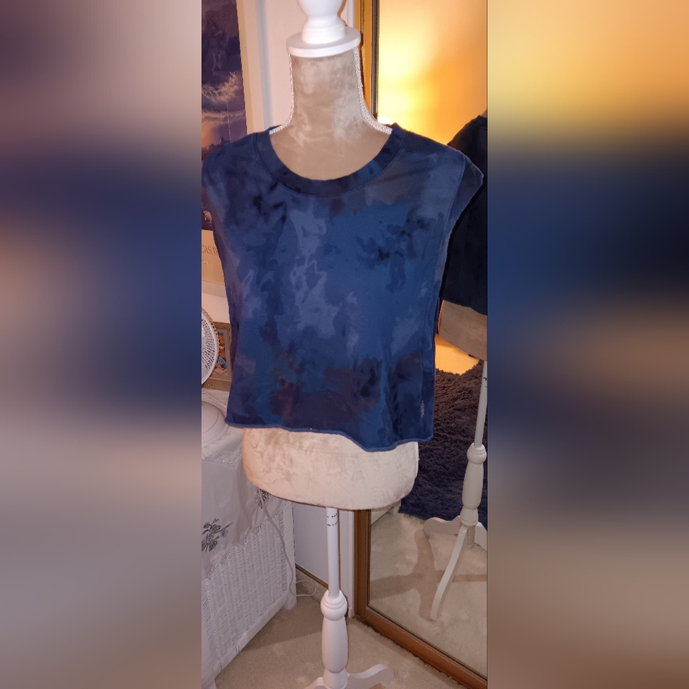 FP Movement by Free People ~ Navy Tie-Dye Oversized Active Crop Top XS - Picture 12 of 12